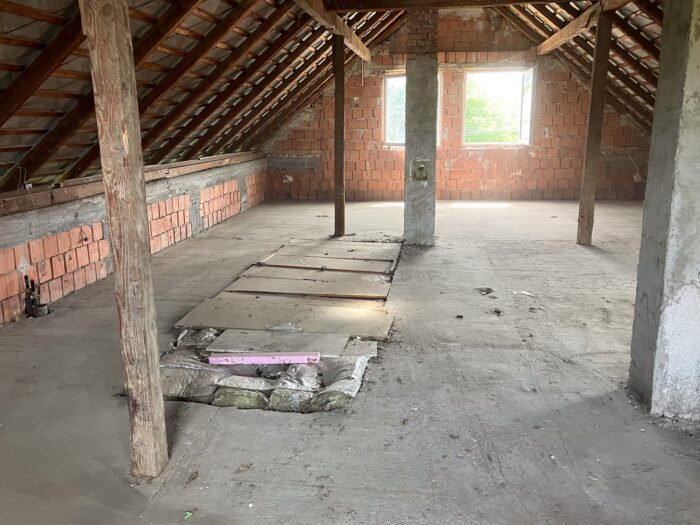 pvbau-ingyenes-padlas-fodem-szigeteles-03